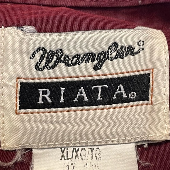 3/$15 Men’s Wrangler Riata XL 17.5, 36-37. Maroon button down Western shirt NICE - Picture 4 of 8